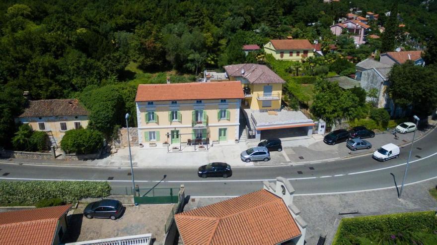 Bed And Breakfast Villa Maria Ловран Екстериор снимка